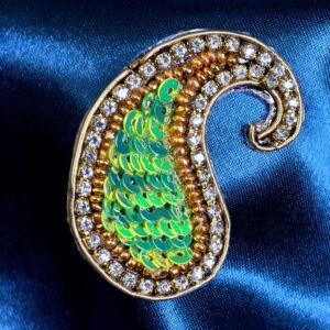 Saree pins - Green Mango pattern