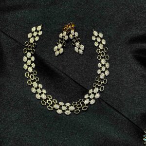 Honey Comb White Jewellery Set with elegant design in white and gold