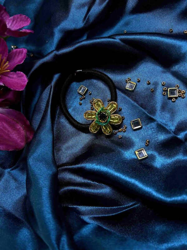 Small-flower-hair-tie