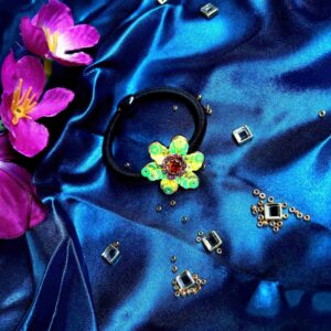 Green flower hair tie
