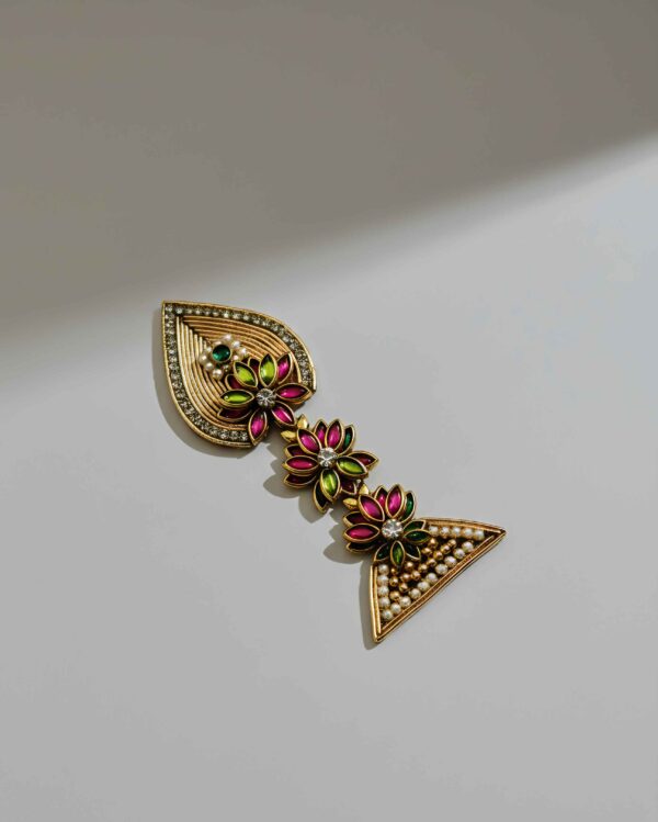 vel-brooches3