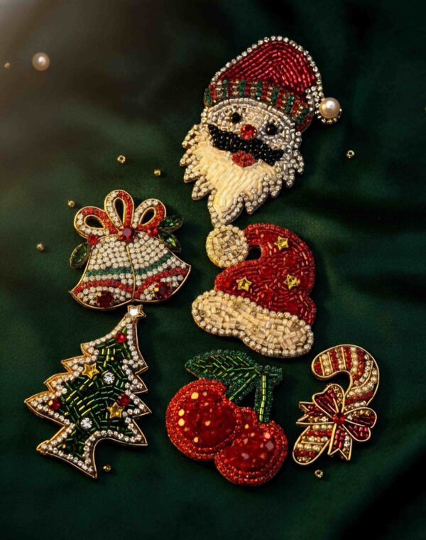 Christmas brooches all Christmas brooches all